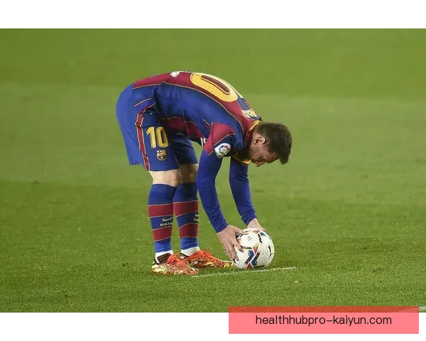 梅西在关键战中上演帽子戏法，状态回暖引发关注注