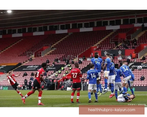 英超伯恩茅斯迎战曼联，近期状态备受关注