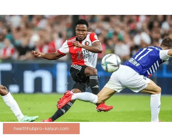 费耶诺德中路渗透战术近期表现稳健